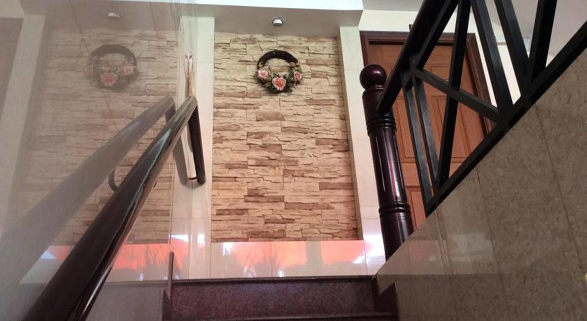 Kim 2 Hotel
